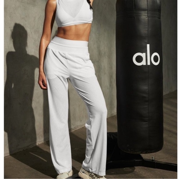 ALO Yoga Pants - ALO Yoga White Track Pants